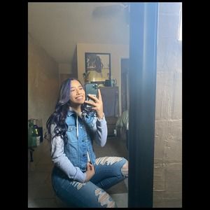 Meet your Posher, Anna